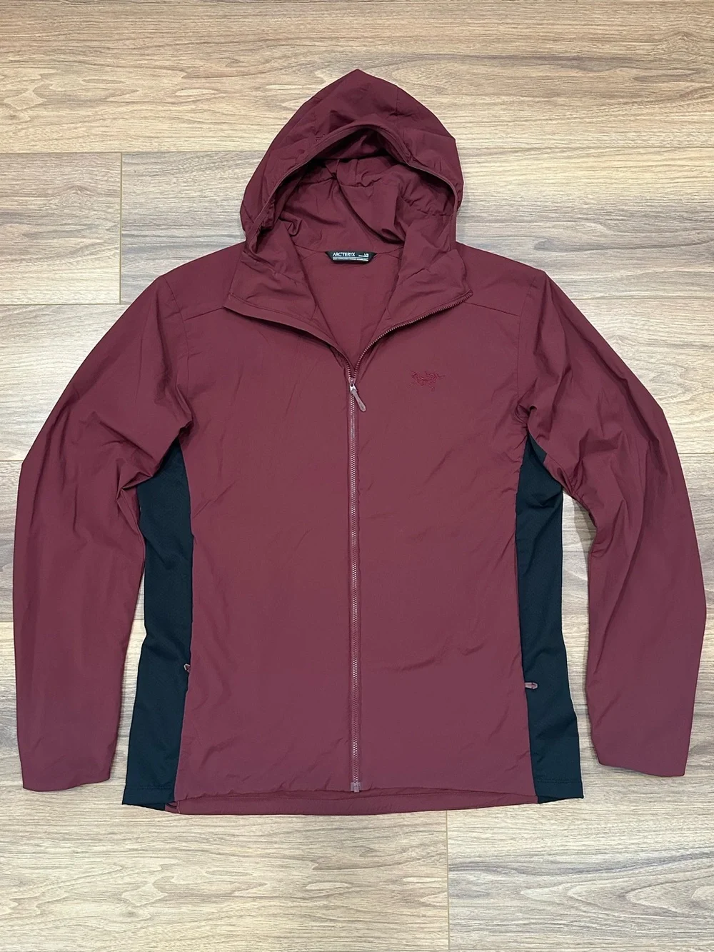 Arc’teryx Men’s Atom SL Hoody in Mars Burgundy/Black Size Large